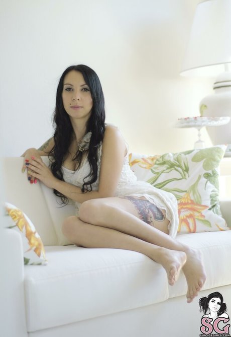 Babilina Suicide model pornographic image