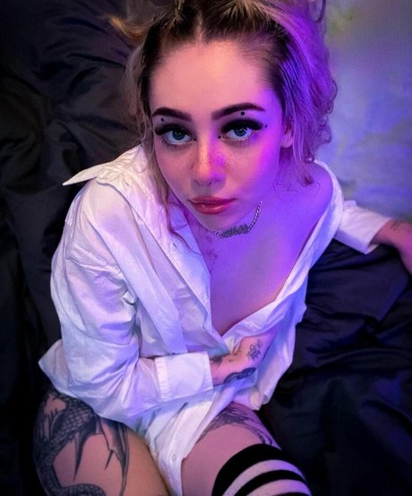 skylergrace pretty pornstar photo