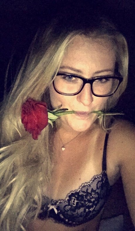 Kristina Mladenovic star best pictures