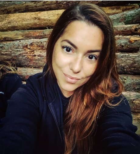 Annamari free pornstar photos