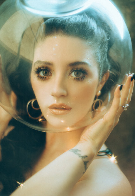 Mckenzie Eckels art star pic