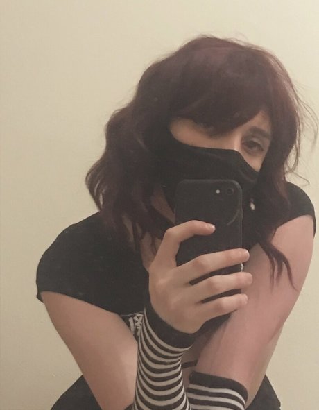 mysteriousbiguy model pretty pic