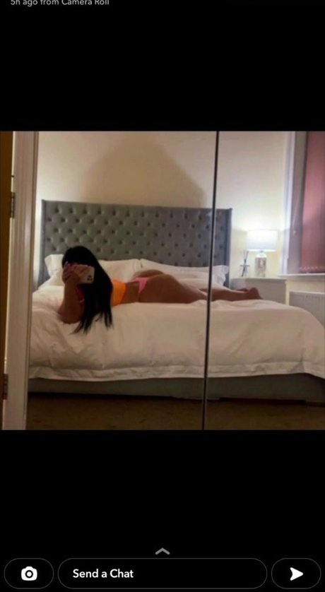 aquariusaquarius pretty model picture