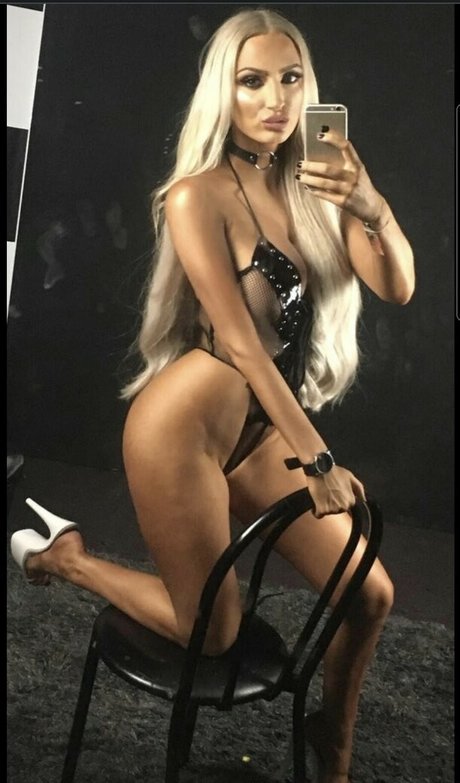 Blondedoll top model archive