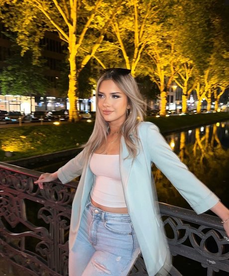 amateur swinger onlyfans hot pics