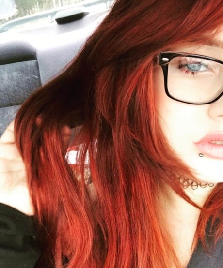 eileenexy pornographic model photos