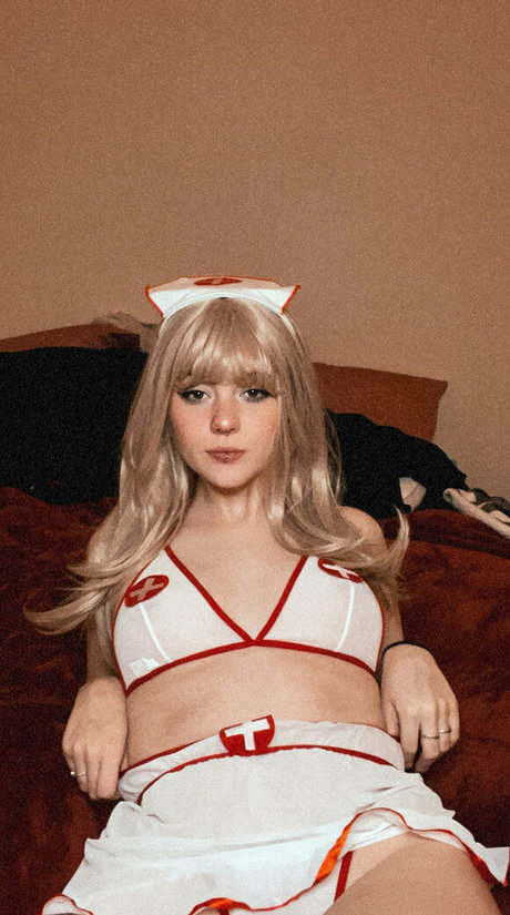 BvnnyBeth erotic star photos