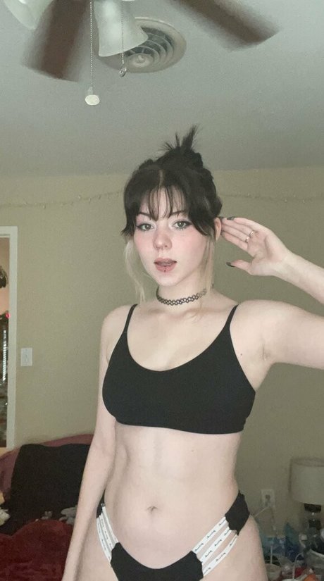 BvnnyBeth star nudes pictures