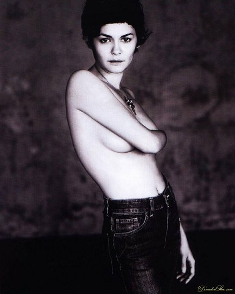 Audrey Tautou sexy actress pics