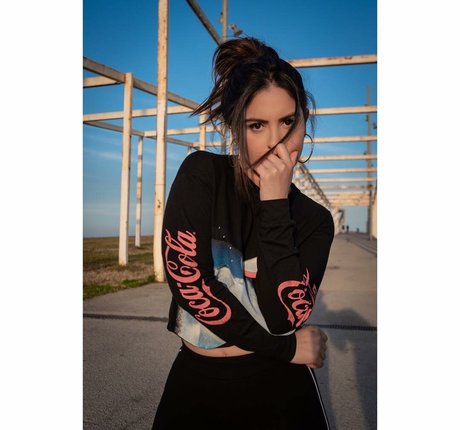 Cinthya Carmona sexy model gallery