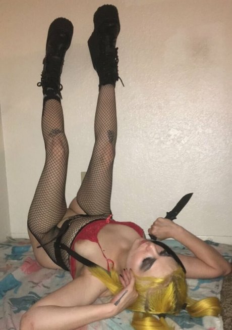 prettyparasite exclusive model pic