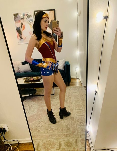 Keanu Thompson pornstar sex images