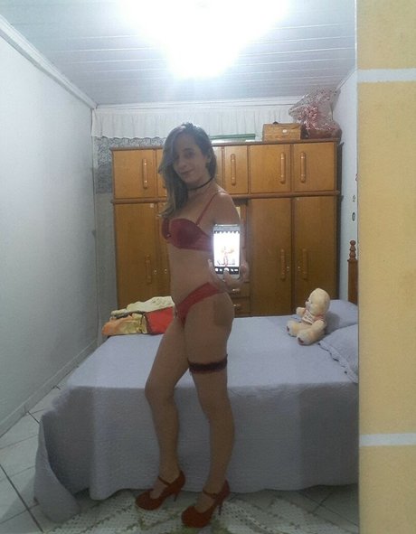 Garimpo pornstar nude image