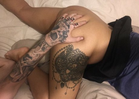 Lexie Essex pornstar naked photo