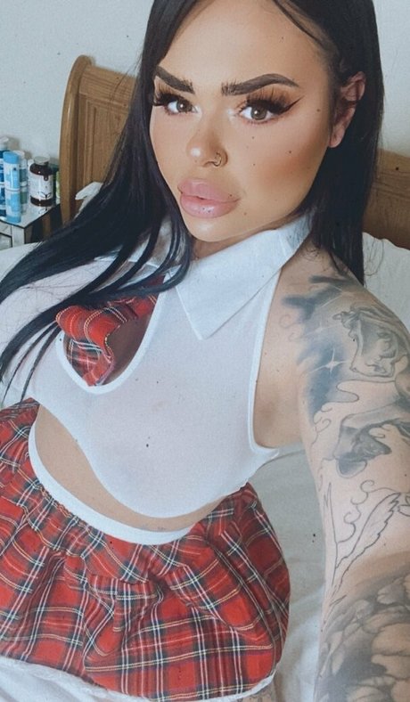 Lexie Essex star top image