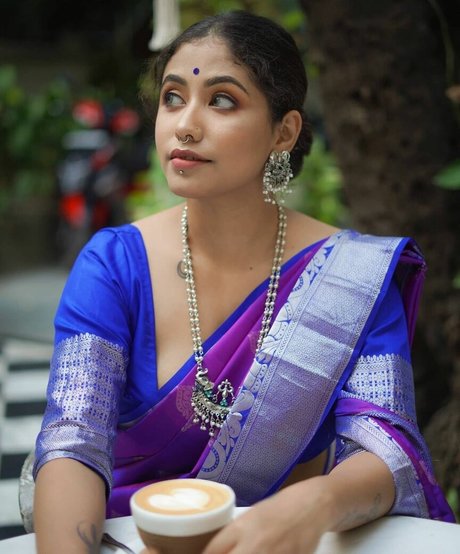 Yajnaseni nice star picture