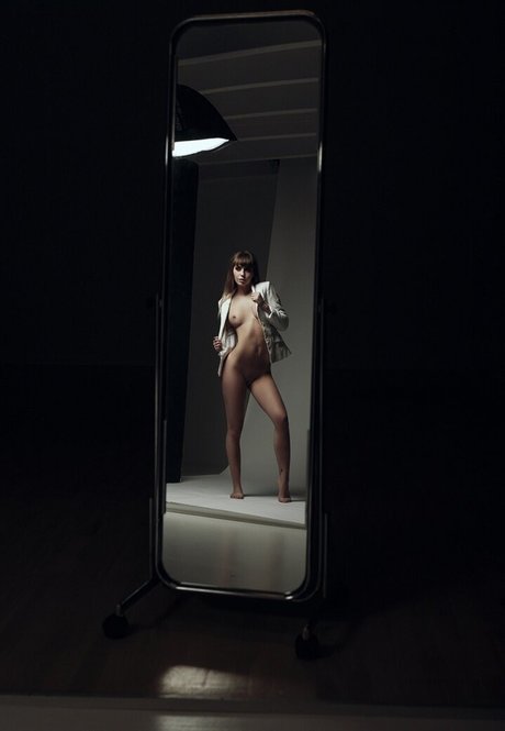 Michela Elley beautiful pornstar gallery