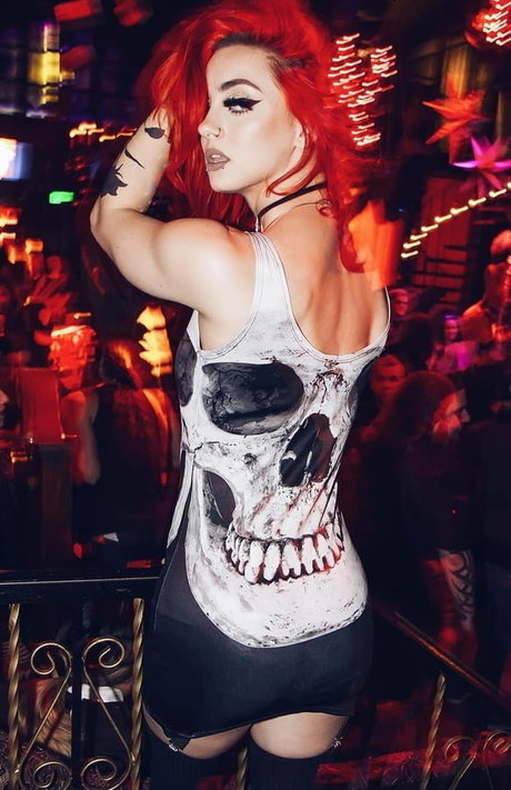 Gigi Dolin hot star gallery