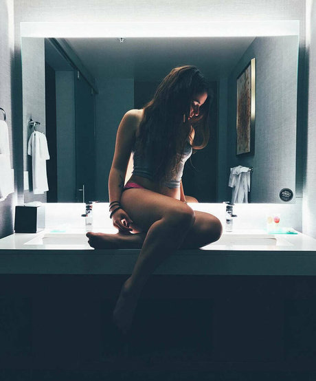 Autumn Farrell model free gallery