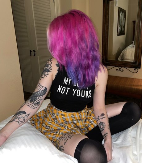 vyneofficial star nude image