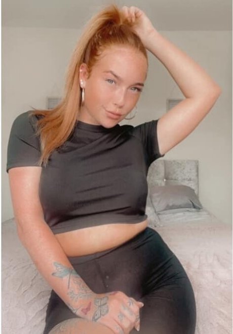 Karina Williamson star nude pic