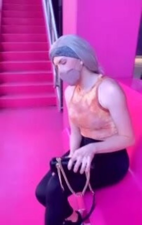 Vanessa9in perfect model pic