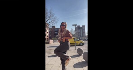 _naz t erotic actress images