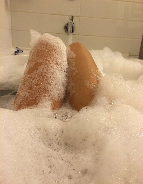 Britne Oldford model sex photo