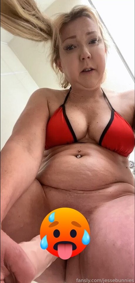 Jesse Bunnies star naked img