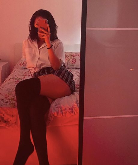 Aveya s pretty pornstar galleries