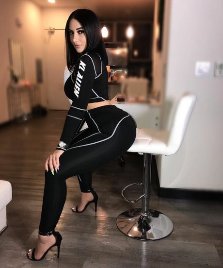 FeetByJo top pornstar pictures