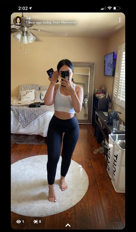 FeetByJo star hd pictures