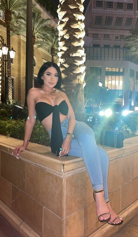 FeetByJo pornstar beautiful photos