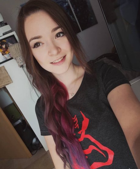 rainbowf0x pornographic star images