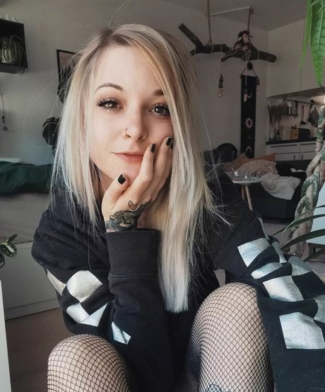 rainbowf0x pornstar nude gallery