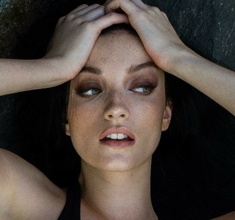 Hannahrosemasi beautiful star image