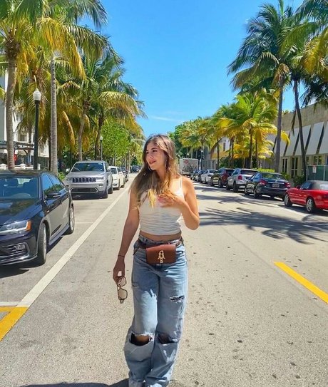 Malak Koura best model archive