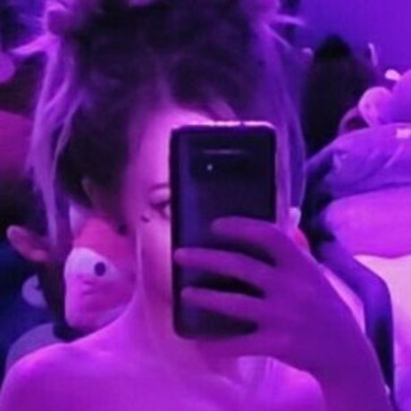 Faelliefox star naked image