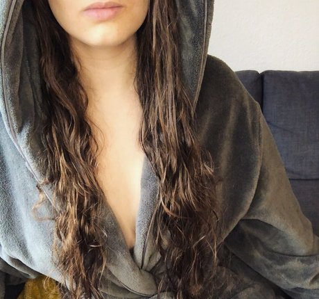 Elena Margaritifera high quality star pic