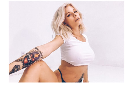 Marilyn Milk pretty pornstar img