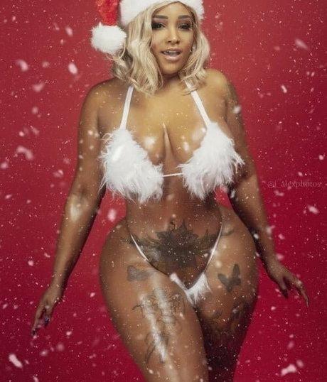 MsNikiarenee pornstar exclusive gallery