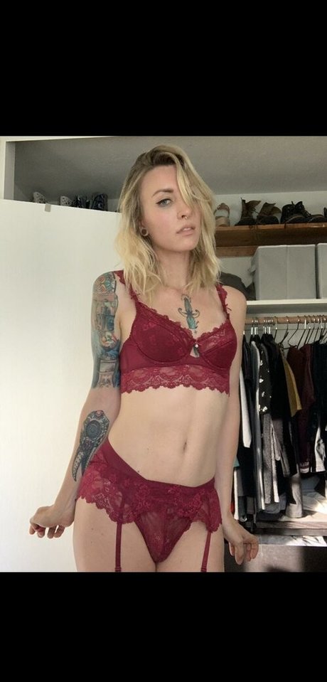 Ez pz evie model porn pictures