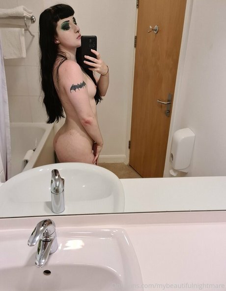 mybeautifulnightmare model art pics