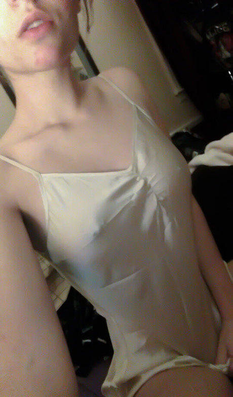 Evergreenosa star naked images