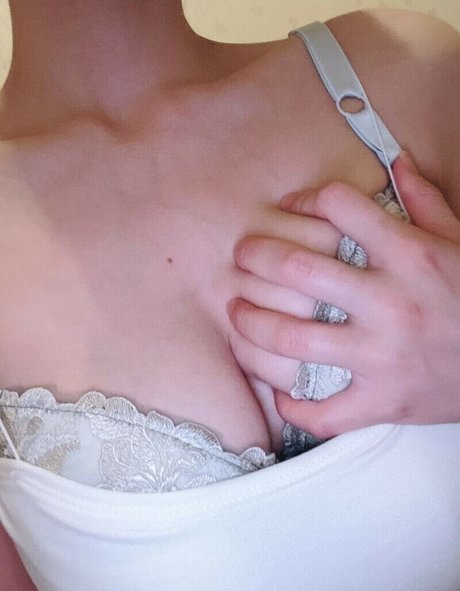 Madoka Natsume pornstar high quality photo