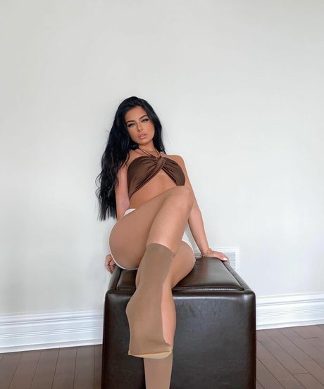 Vass iliki model nude pic