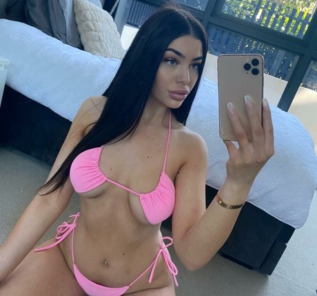 Erin Gray sexy model pic