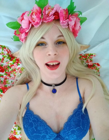 Cherryl Kitsune model free images