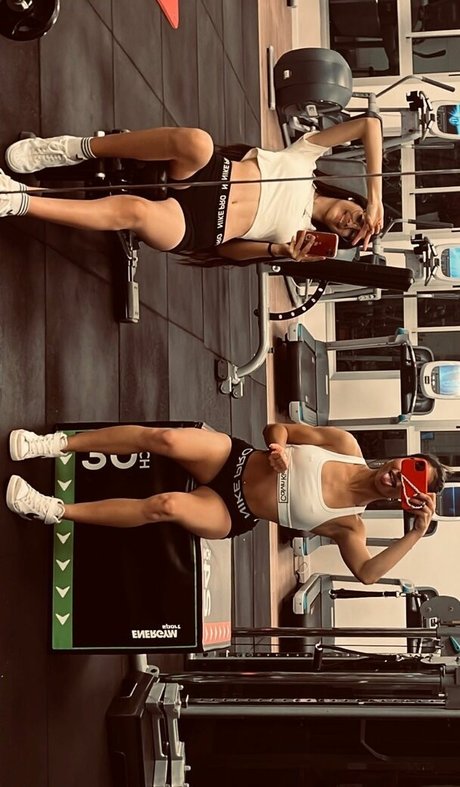 Lia Barlev perfect star photo