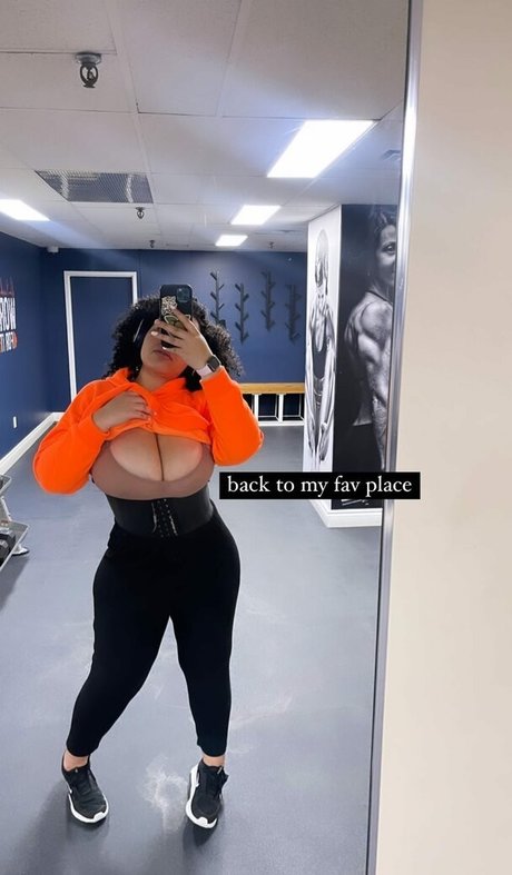 Tanya Mayenge hd star img